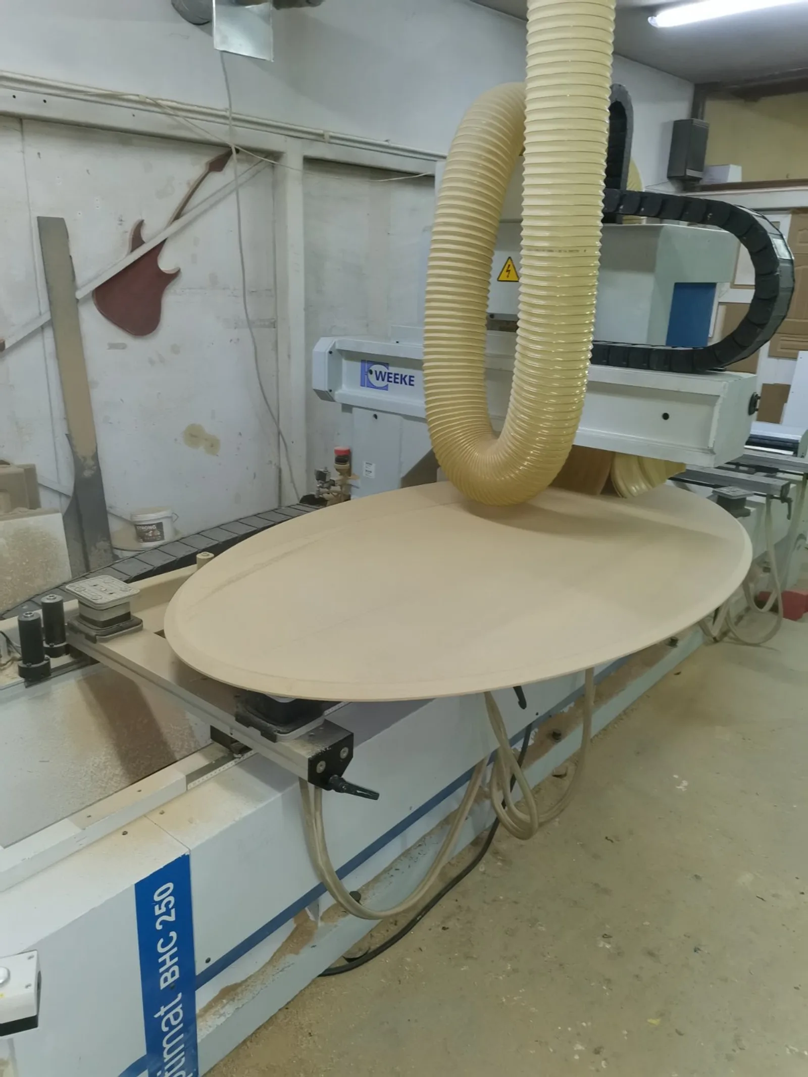 CNC obrada formata do 2000 × 4200 mm